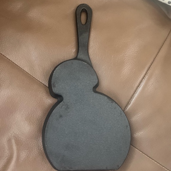 Star Wars R2 D2 cast iron pancake pan/mold - Picture 3 of 6